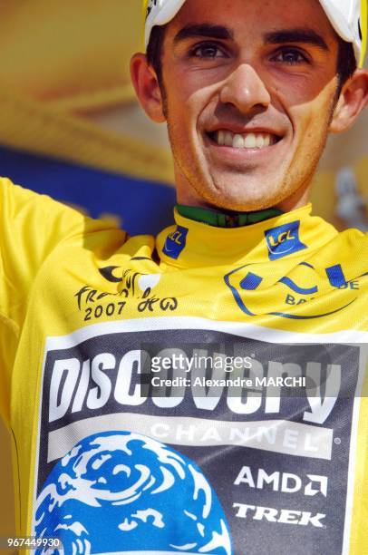 Alberto Contador maillot Jaune du Tour de France 2007.