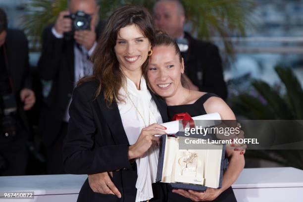Emmanuelle BERCOT et MAÏWENN au Photocall du Palmarès du 68e Festival de Cannes au Palais des Festivals le 24 mai 2015, Cannes, France. Film - ?MON...