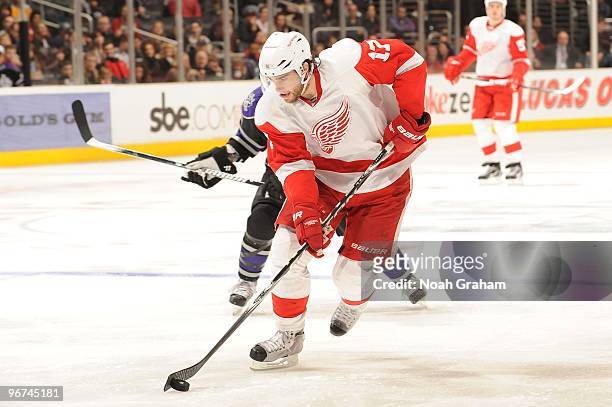 Patrick Eaves of the Detroit Red Wings skates with the puck against the Los Angeles Kings on February 6, 2010 at Staples Center in Los Angeles,...