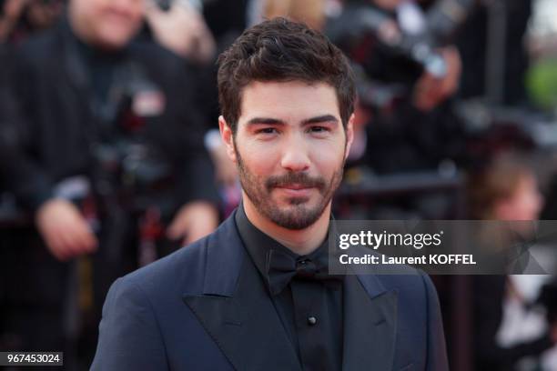 Tahar Rahim lors de la montée des marches pour la première du film 'La tête haute' durant le 68eme Festival du Film au Palais des Festivals le 13 mai...