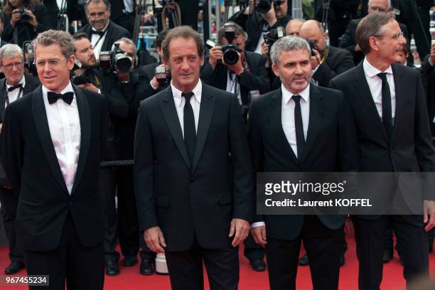 Christophe Rossignon, Stephane Brize, Vincent Lindon et Philip Boffard lors de la première du film 'La glace et le ciel' et de la cérémonie de...