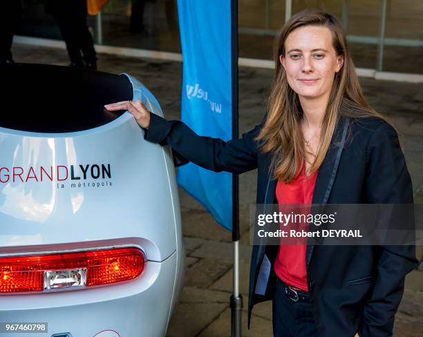 Marie Bolloré , directrice générale des applications mobilité électrique 'Blue Solutions' du Groupe Bolloré, en visite à Lyon à l'occasion des 3 ans...