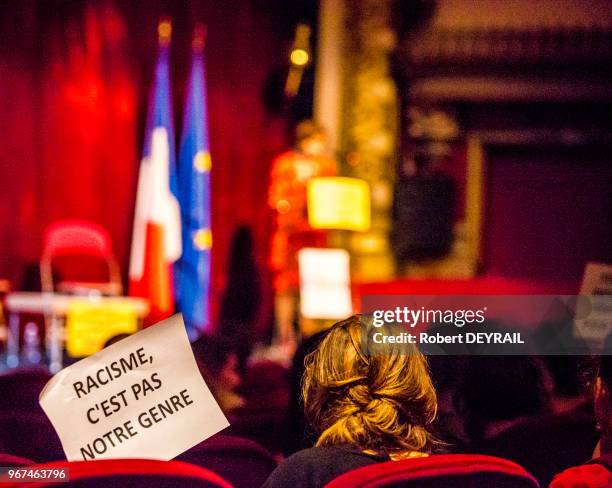 Affiche lors du discours de Laurence Rossignol, Ministre des Familles, de l'Enfance et des Droits des femmes aux 'Etats Ge?ne?raux de l?e?galite?...