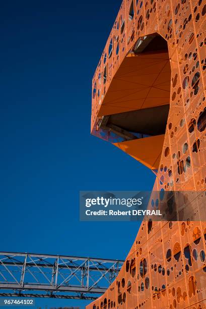 Le Cube Orange, immeuble de bureaux, dans le quartier de la Confluence, 27 septembre 2016, Lyon, France.