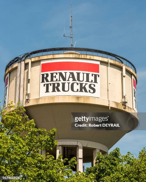 Usine Renault Trucks filiale française du groupe AB Volvo, le 29 avril 2015 à Venissieux, France.