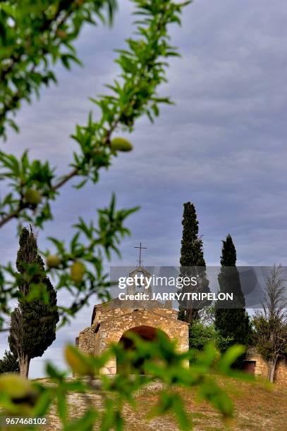 Bouches-du-Rhone Provence, Massif des Alpilles, Eygalie?res, chapelle Sainte Sixte.