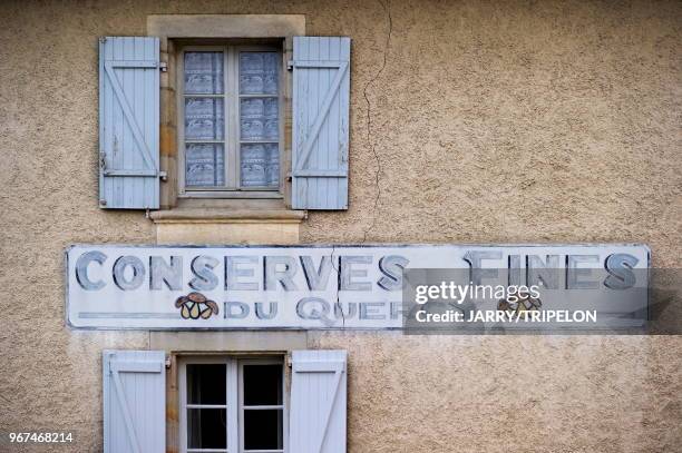 Facade of typical house, Figeac, Lot, Midi-Pyrénées, France.