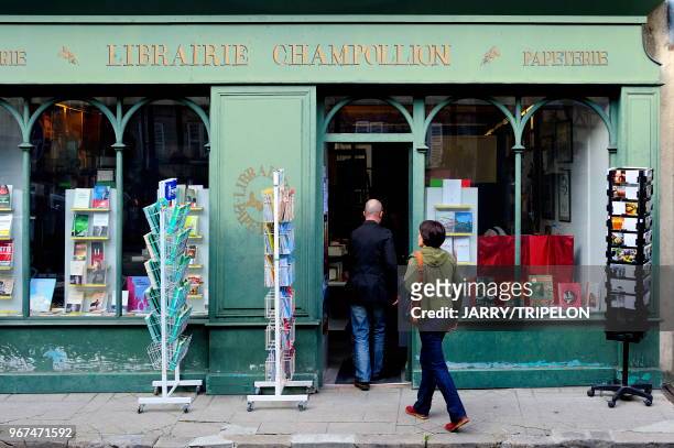 Shop around the Place Carnot, Champollion bookshop, Figeac, Lot, Midi-Pyrénées, France.
