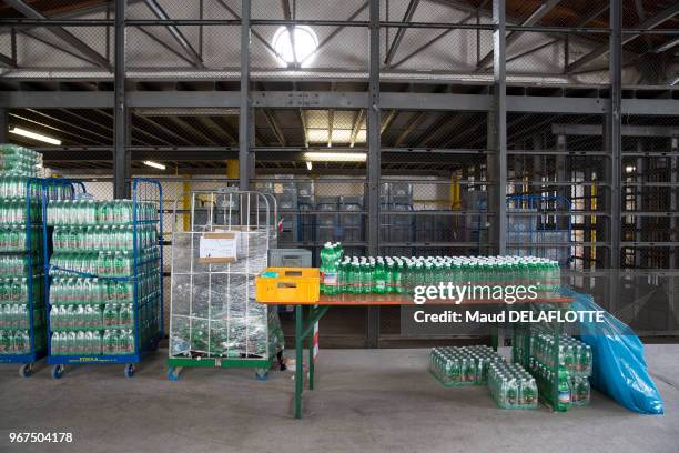 Bouteilles issus de dons stockés dans une infrastructure d'accueil pour les réfugiés, 19 septembre 2015, Munich, Allemagne.