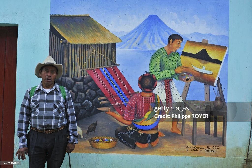 Wall painted, Atitlan Lake, Guatemala