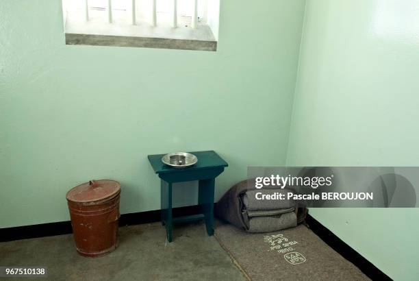 Cellule de Nelson Mandela dans la prison de Robben Island, aujourd'hui Monument National et musée, 13 mars 2012, au large de Cap Town, Afrique du Sud.