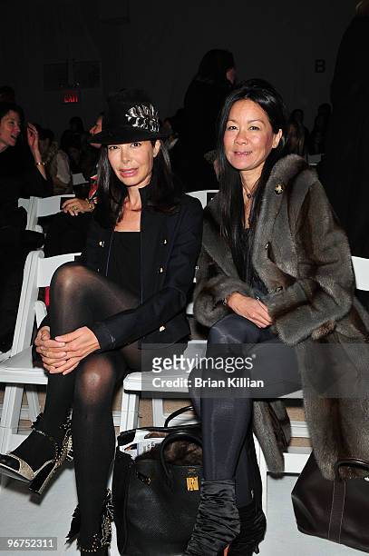 Allison Sarofim and Helen Schifter attend the Vera Wang Fall 2010 during Mercedes-Benz Fashion Week at Bryant Park on February 16, 2010 in New York...