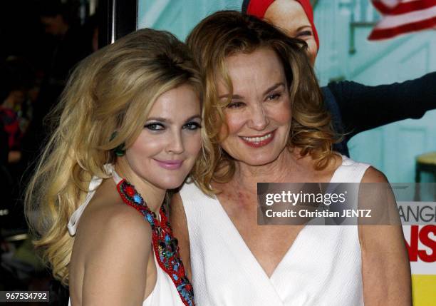 Hollywood - Drew Barrymore and Jessica Lange at the Los Angeles premiere of the HBO Film "Grey Gardens" held at the Grauman's Chinese Theater in...