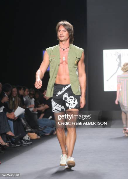 Marcus Schenkenberg at the "Fashion For Relief" show in NYC Sept 16, 2005 photo by Frank Albertson/ Gamma.