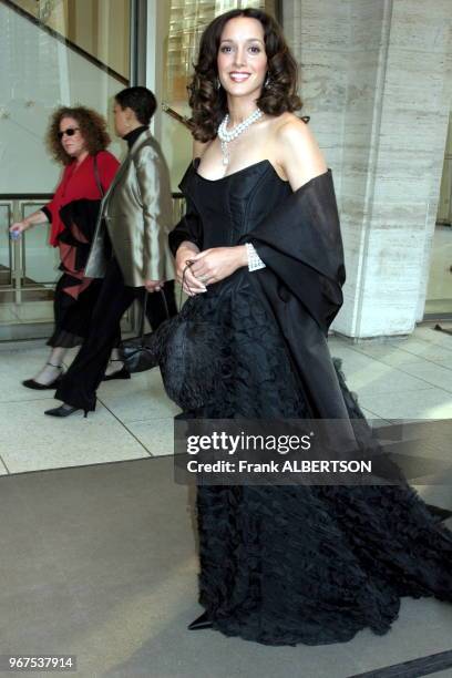 Jennifer Beals arrives to The Film Society of Lincoln Center Honors Dustin Hoffman held at Lincoln Center's Avery Fisher Hall , New York City Photo...