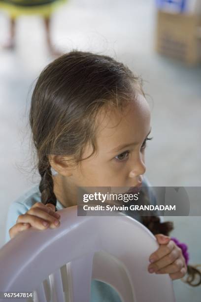 Ile de Nuku Hiva, Taihoae, Petite fille, Polynesie Francaise.