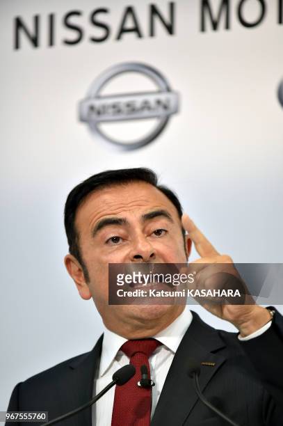 Carlos Ghosn, président-directeur général de Nissan Motor Co. , lors d'une conférence de presse concernant les résultats financiers de l'entreprise...