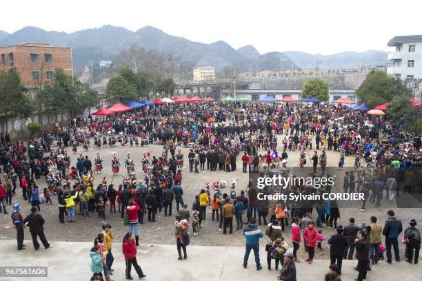 Chine, province du Guizhou, ville de Yatang, festival des green Miao au son des lusheng . China, Guizhou province, Yatang town, Green Miao Lusheng...