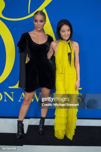 Jasmine Sanders and Vera Wang attend the 2018 CFDA Fashion Awards at Brooklyn Museum on June 4, 2018 in New York City.