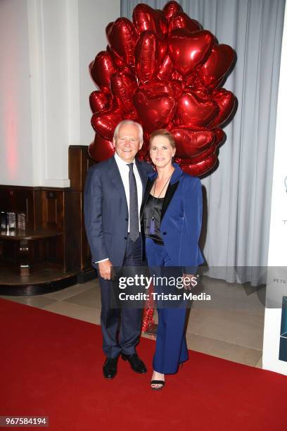 Ruediger Grube and his wife Cornelia Poletto attend the Charity Gala 'Das Herz im Zentrum' on June 4, 2018 in Hamburg, Germany.