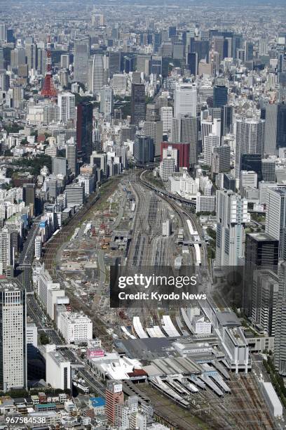 Photo taken Sept. 18, 2017 from a Kyodo News helicopter shows the construction site for a new station on the Yamanote loop line in Tokyo. ==Kyodo