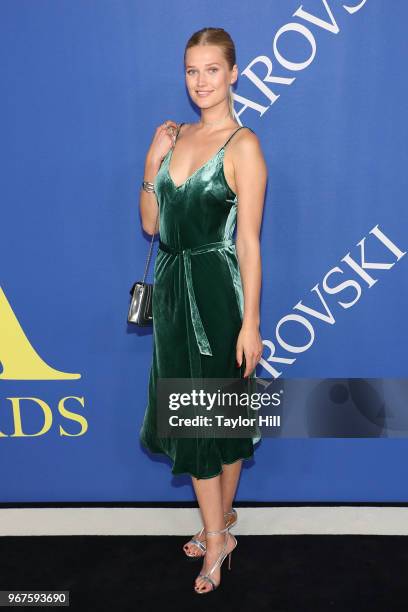 Toni Garrn attends the 2018 CFDA Awards at Brooklyn Museum on June 4, 2018 in New York City.