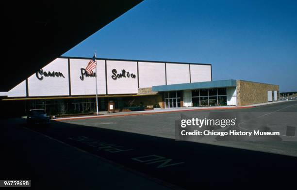 Carson Retail Carson Pirie Scott And Company Building Photos and Premium High Res ...