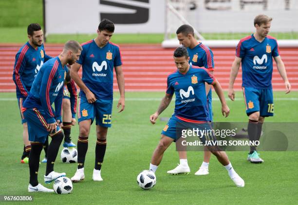 Spain's national football team's players attend a training session at Las Rozas de Madrid sports city on June 5, 2018.