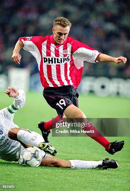 Dennis Rommedahl of PSV in action during the UEFA Champions League Group D Match between PSV Eindhoven and Lazio played at the Philips Stadion in...