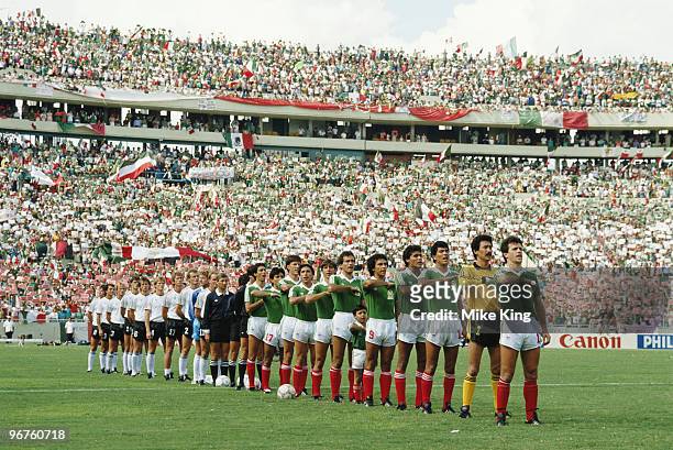 The players for Mexico and West Germany line up before the 1986 FIFA World Cup Quarter Final on 21 June 1986 at the Universitario Stadium in...