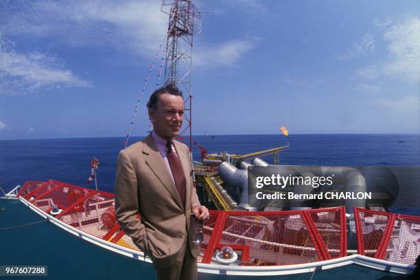 Albin Chalandon, Pdg de ELF-AQUITAINE, en visite au Gabon le 26 février 1983.