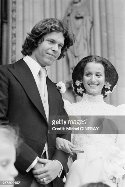 Mariage d'Arnaud de Rosnay et de Isabelle Goldsmith à l'église Sainte Clotilde de Paris le 28 juin 1973.