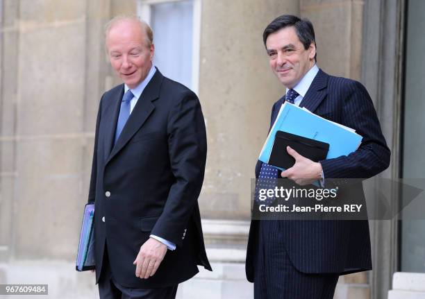 Brice Hortefeux et Francois Fillon lors du conseil des ministres le 19 mars 2008 à Paris , France.