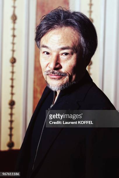 Portrait du réalisateur japonais Kiyoshi Kurosawa le 13 mars 2014 à Paris, France.