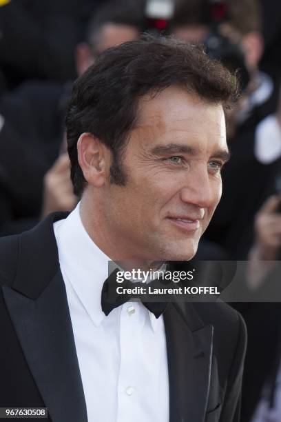 Actor Clive Owen attends the 'Blood Ties' Premiere during the 66th Annual Cannes Film Festival at the Palais des Festivals on May 20, 2013 in Cannes,...