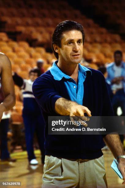 Head coach Pat Riley of the Los Angeles Lakers during practice circa 1986 at The Forum in Inglewood, California. NOTE TO USER: User expressly...