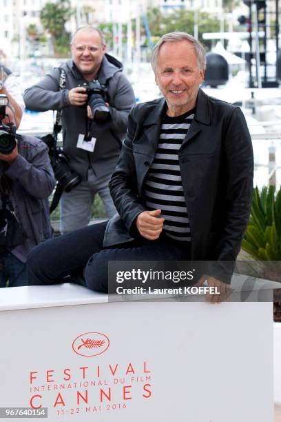 Fabrice Luchini attends the 'Slack Bay' Photocall during the 69th annual Cannes Film Festival at the Palais des Festivals on May 13, 2016 in Cannes,...