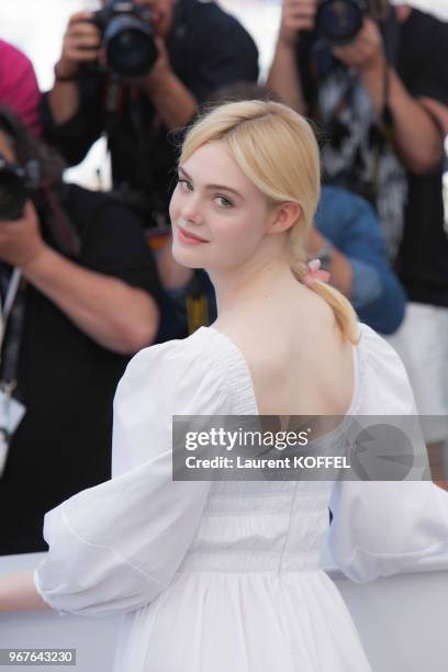 Elle Fanning attends 'The Beguiled' photocall during the 70th annual Cannes Film Festival at Palais des Festivals on May 24, 2017 in Cannes, France.