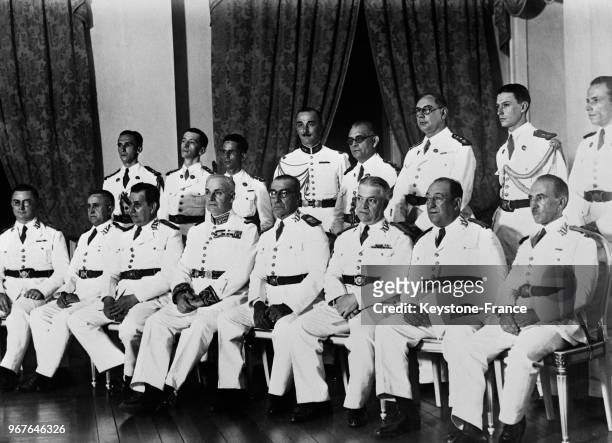 Photo de groupe lors du banquet offert par le général Waldomiro Lima à la mission militaire française dirigée par le général Jean-Baptiste Noël à Rio...