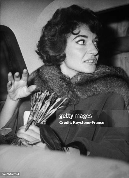 La cantatrice Maria Callas en voiture à Berlin, Allemagne, le 22 octobre 1959.