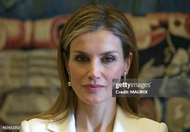 La reine Letizia d'Espagne le 30 juin 2014 lors de sa visite à Rome au Vatican.