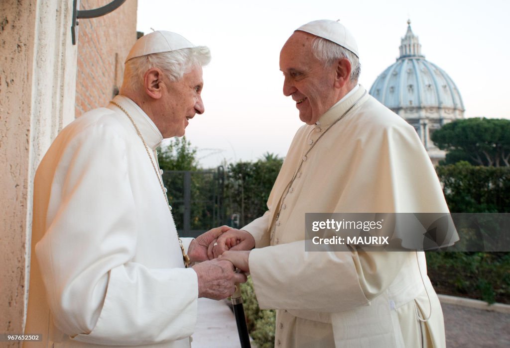 Pope Francis And Ex-Pope Benedict XVI Exchange Christmas Greetings