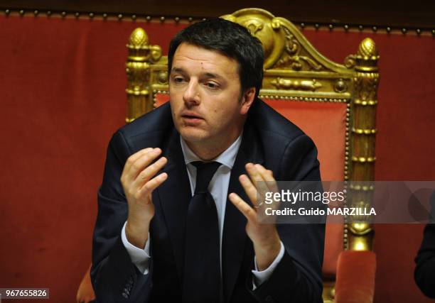 Matteo Renzi, le nouveau premier ministre italien assiste à un débat au Sénat italien le 24 février 2014 à Rome, Italie.
