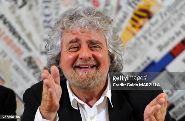 Conference de presse de Beppe Grillo, l'ex-humoriste italien leader du Mouvement 5 Etoiles a l'association de la Presse Etrangere le 23 janvier 2014...