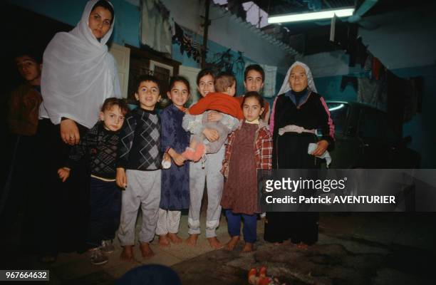 Groupe de femmes et d'enfants le 22 janvier 1988 à Gaza en Israël.