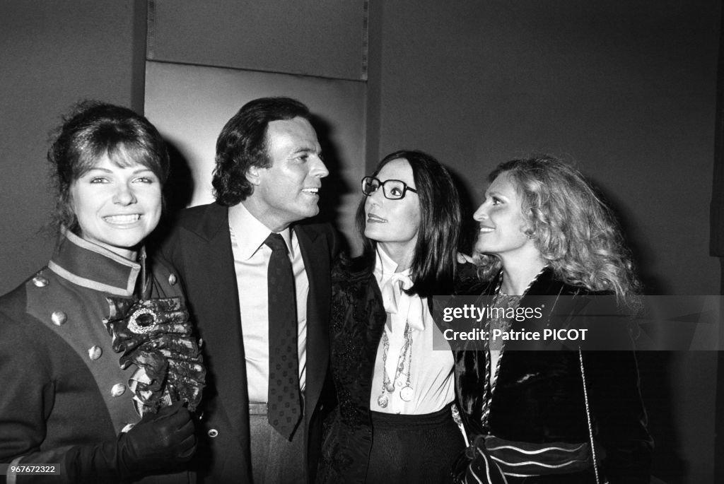 Julio Iglesias au Palais des Congrès à Paris en 1981