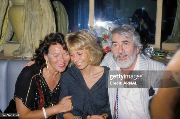 Fiona Gélin et ses parents Sylvie Hirsch et Daniel Gélin au Festival de Cannes le 23 mai 1986, France.