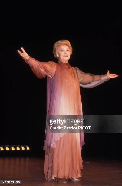 Edwige Feuillère sur scène à Paris le 30 novembre 1992, France.
