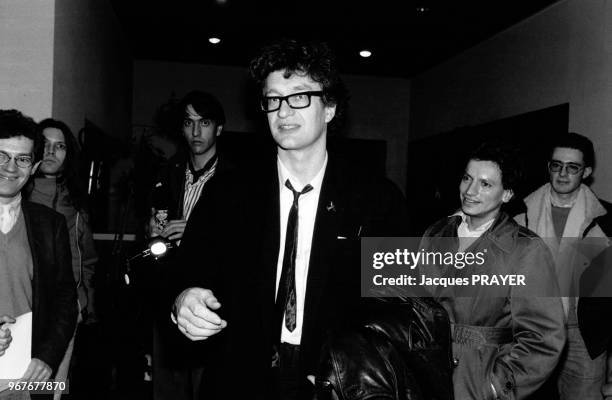 Portrait du cinéaste Wim Wenders invité à la Cinémathèque pour son cinquantième anniversaire le 13 janvier 1986 à Paris, France.