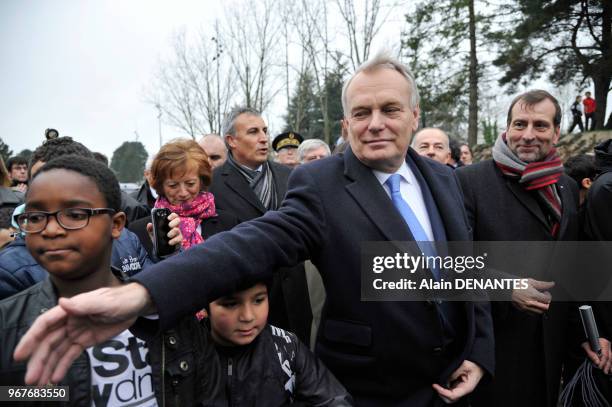 Le Premier ministre Jean-Marc Ayrault pendant la visite lors de l'inauguration de la fin du chantier de renovation de l'ensemble du Sillon de...